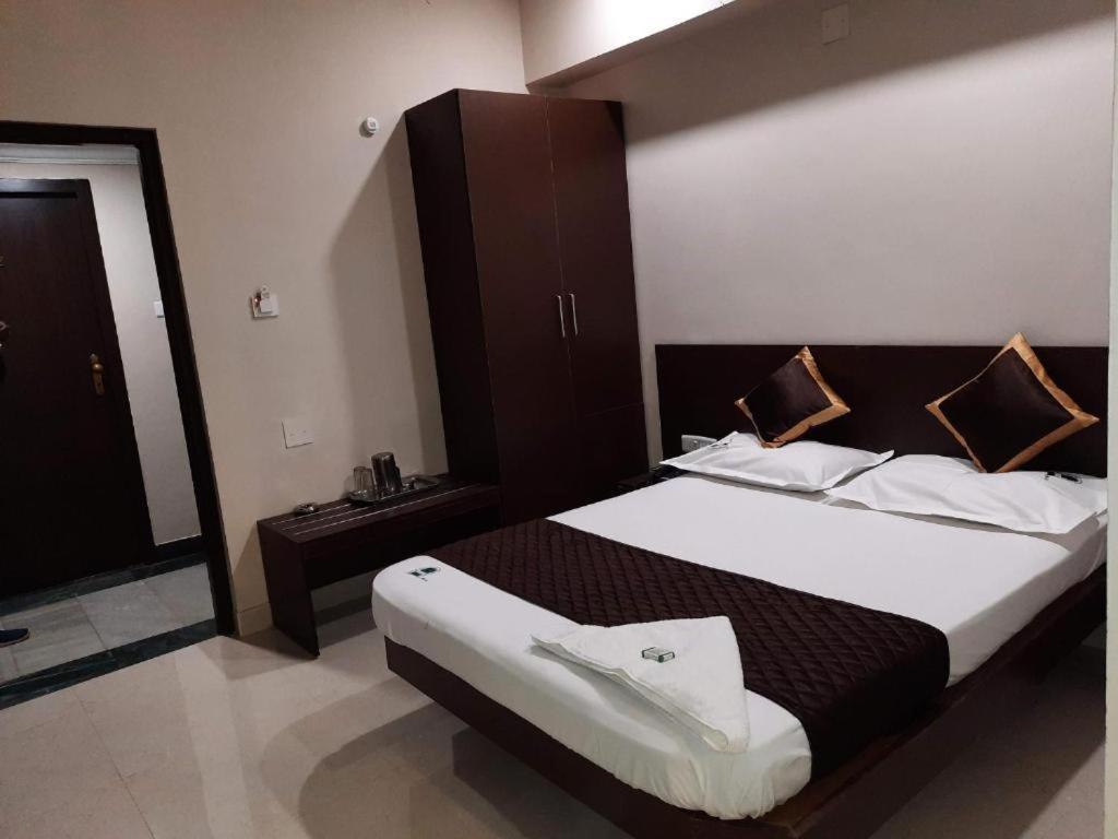 Hotel Aiba Regency Coimbatore Extérieur photo
