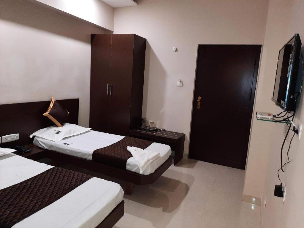 Hotel Aiba Regency Coimbatore Extérieur photo